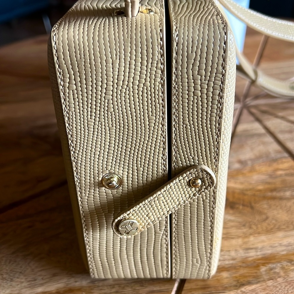 SANCIA The JANOU Box Shoulder Bag - Picture 9 of 16